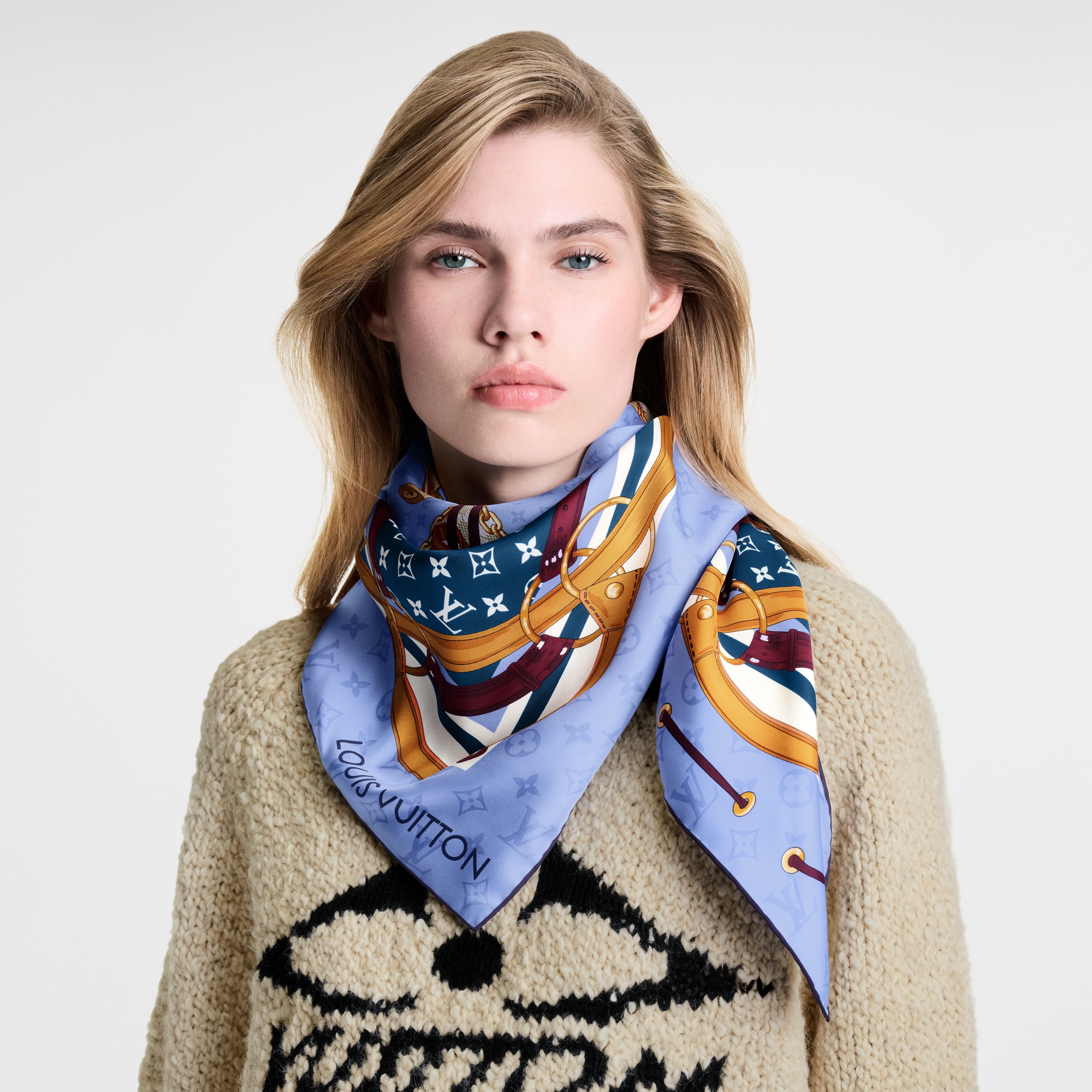 Flower And Straps Square 90 S00 - Women - Accessories | LOUIS